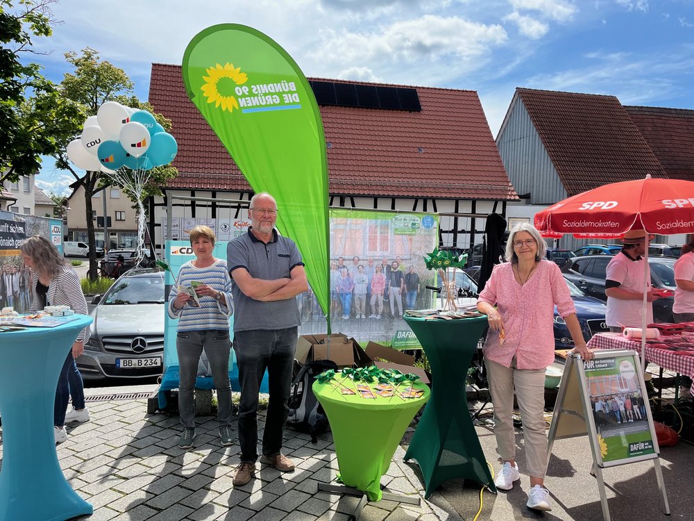 Wahlinfostand an Frischmarkt Knittel
